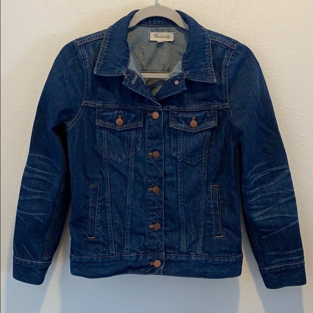 Madewell Womens cropped size small jean jacket.